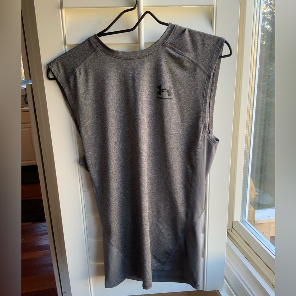 Mens Heatgear Sleevless  large grey Mens